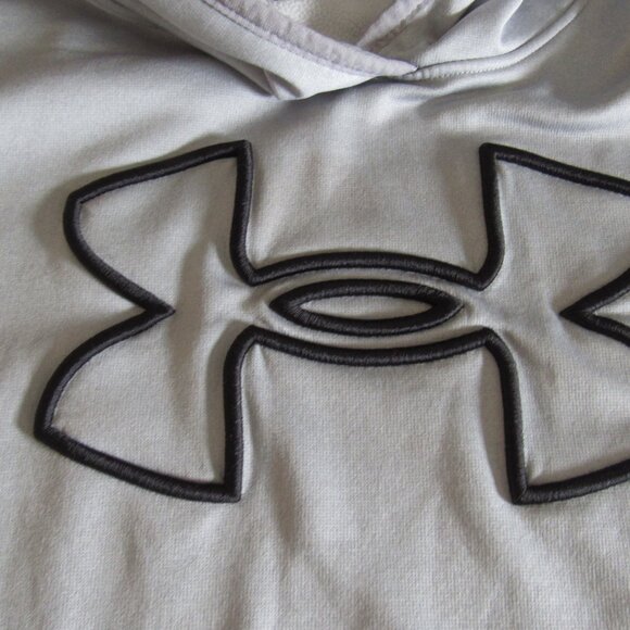 Under Armour Preformance Hoodie - Picture 5 of 5